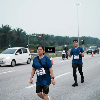Runner Photo 7495794