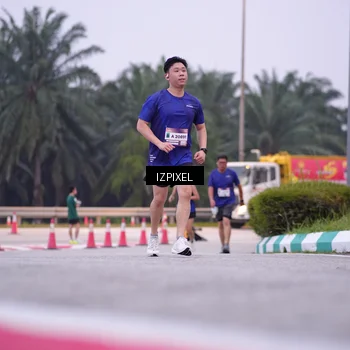 Runner Photo 7495798