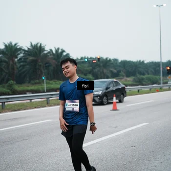 Runner Photo 7495800