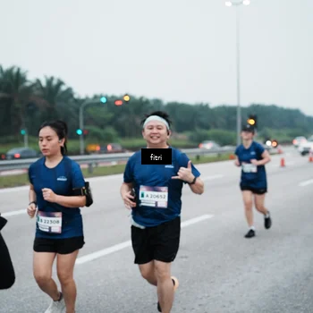 Runner Photo 7495827