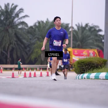 Runner Photo 7495841
