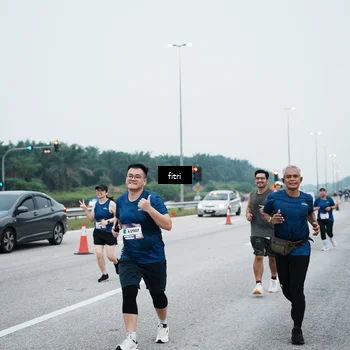 Runner Photo 7495842