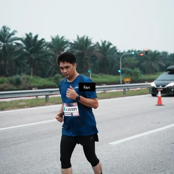 Runner Photo 7495843