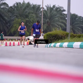 Runner Photo 7495859