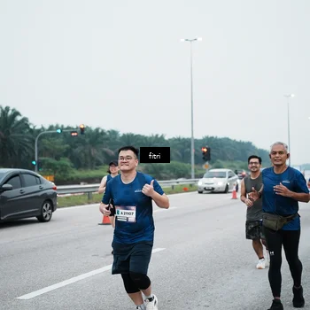 Runner Photo 7495866