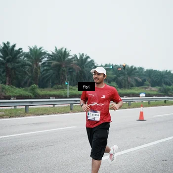 Runner Photo 7495891