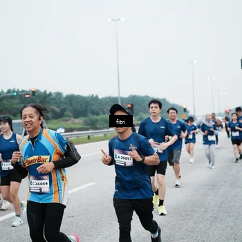 Runner Photo 7495895