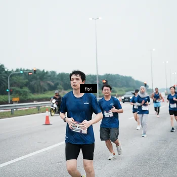 Runner Photo 7495896