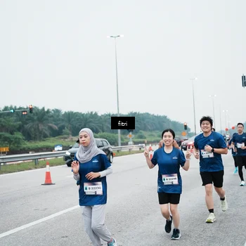 Runner Photo 7495901