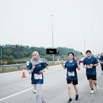 Runner Photo 7495904