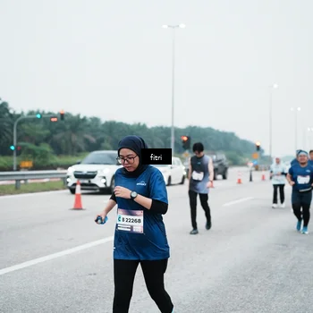 Runner Photo 7495907