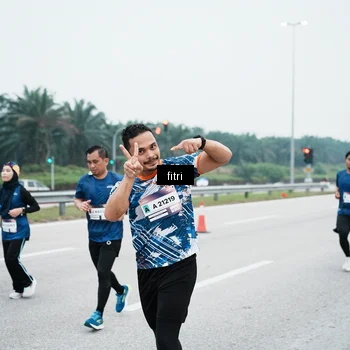 Runner Photo 7495939