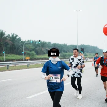 Runner Photo 7495959