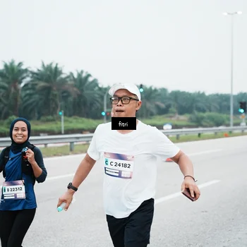Runner Photo 7495971