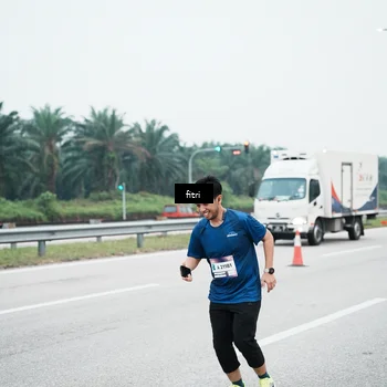 Runner Photo 7496002