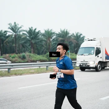 Runner Photo 7496018