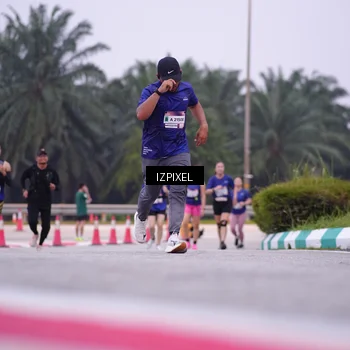 Runner Photo 7496021