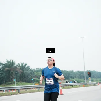 Runner Photo 7496048