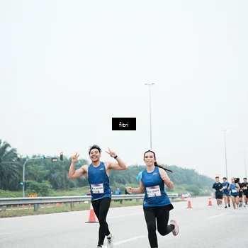 Runner Photo 7496053