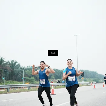 Runner Photo 7496055