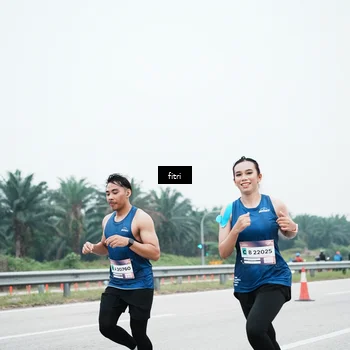 Runner Photo 7496061
