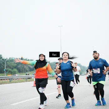 Runner Photo 7496075