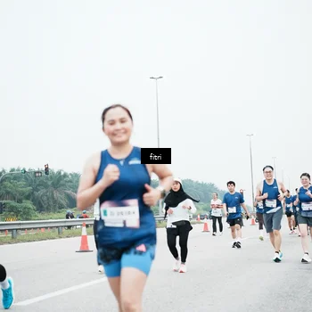 Runner Photo 7496091