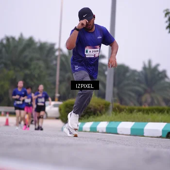 Runner Photo 7496093