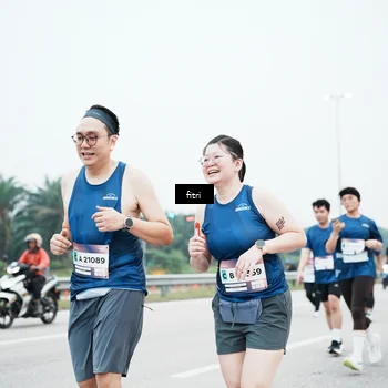 Runner Photo 7496102