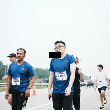 Runner Photo 7496110