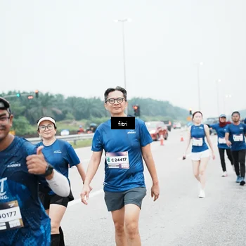 Runner Photo 7496118