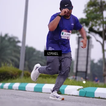Runner Photo 7496141