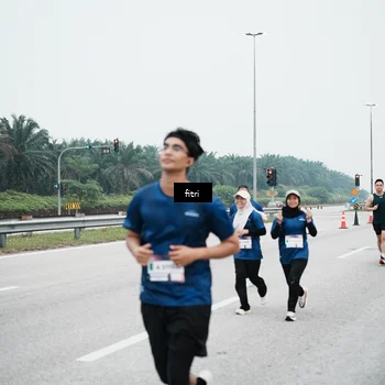 Runner Photo 7496145