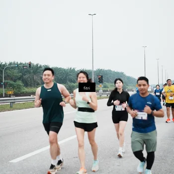 Runner Photo 7496153