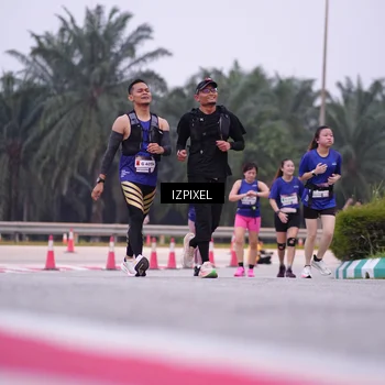 Runner Photo 7496160
