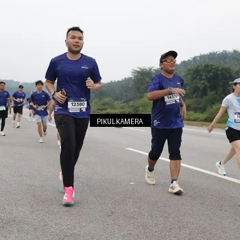 Runner Photo 7496167