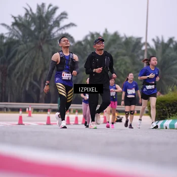 Runner Photo 7496168