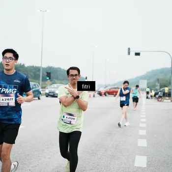 Runner Photo 7496174