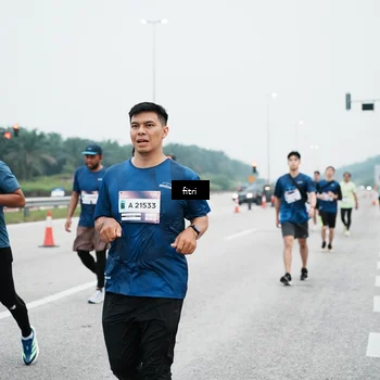 Runner Photo 7496189