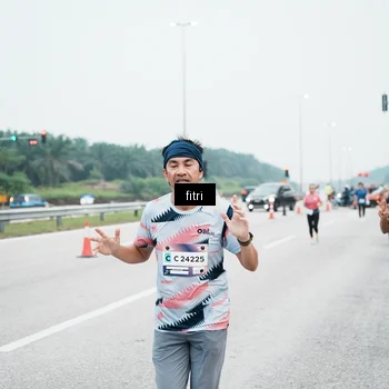 Runner Photo 7496211