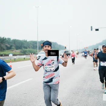 Runner Photo 7496221