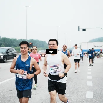 Runner Photo 7496224