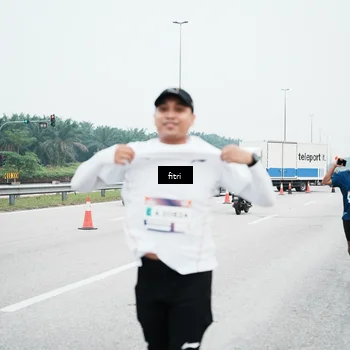 Runner Photo 7496228