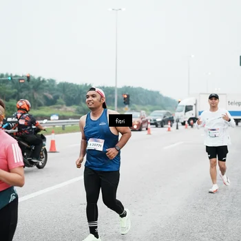 Runner Photo 7496234