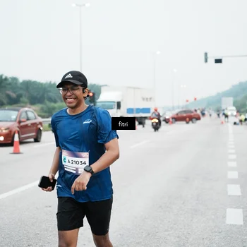 Runner Photo 7496245