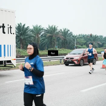 Runner Photo 7496261