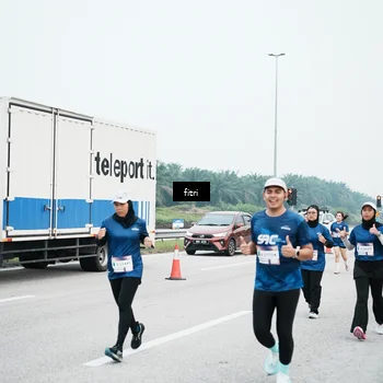 Runner Photo 7496268