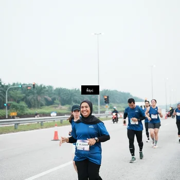 Runner Photo 7496275