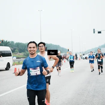 Runner Photo 7496278