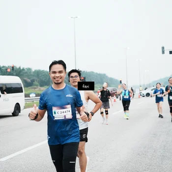 Runner Photo 7496279